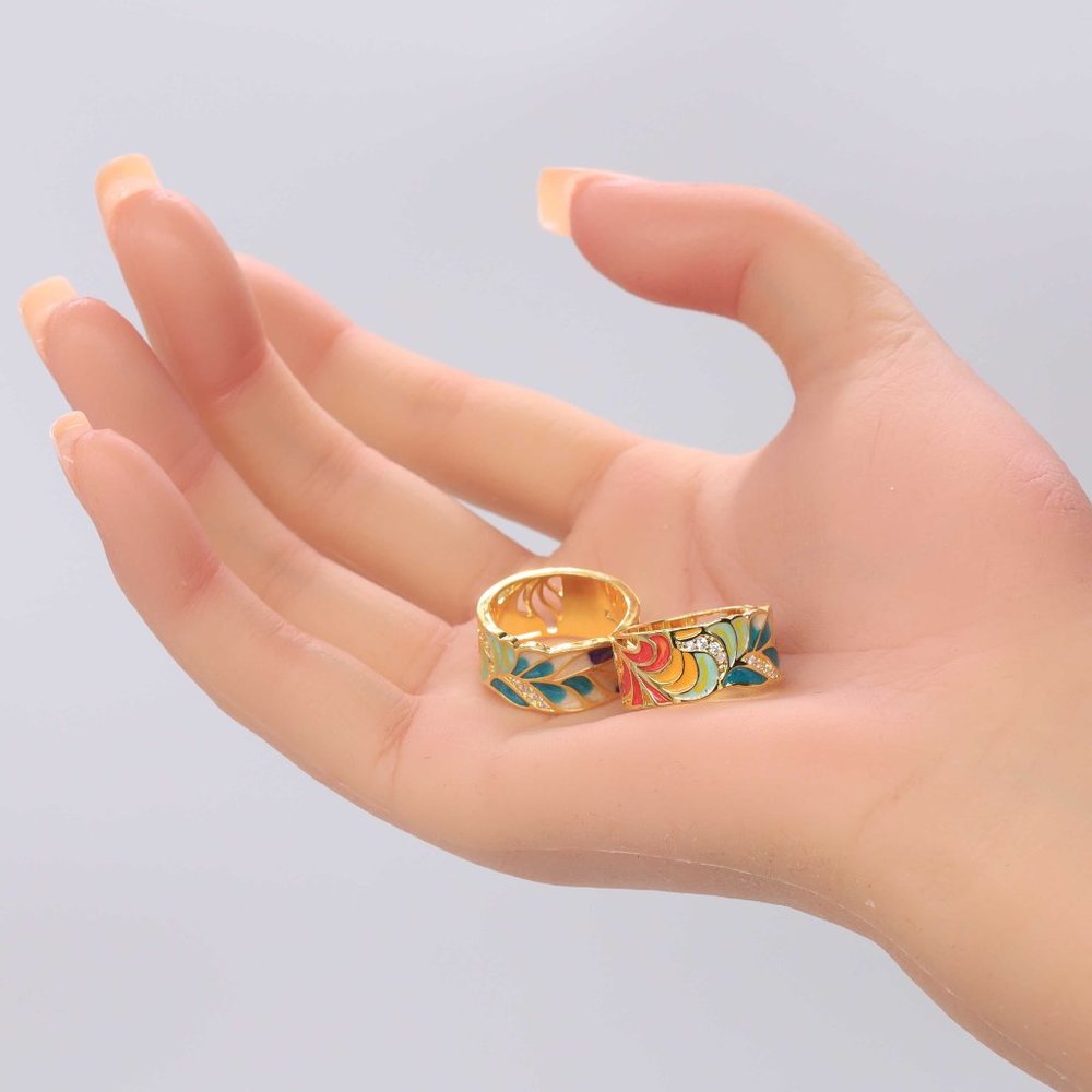 S925 Silver plated multi color fashion ring with golden color feathering. - Picture 3 of 12